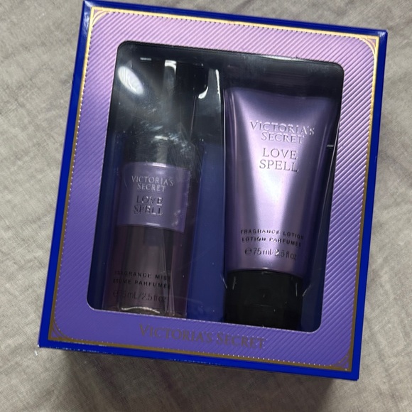 Victoria's Secret Other - Victoria's Secret Love Spell Set in Purple and Blue